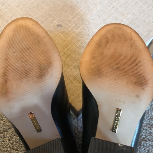 Louise et Cie black leather ankle boots back zip snap strap w logo 7.5 - Picture 9 of 11